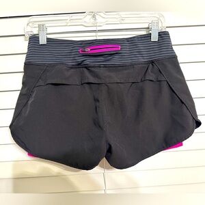 🛍️MPG black shorts with pink undershorts with zipper pocket size S